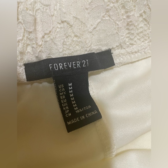 Forever 21 lace mini flared skirt - Picture 3 of 6